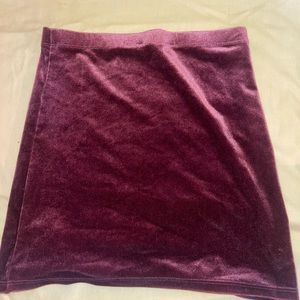 magenta tight fitting skirt size small